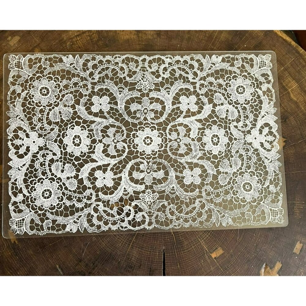 Unusual Set of 4 Acrylic Lace Embedded Placemats 17.5" x 11.5"  Thickness 0.2"